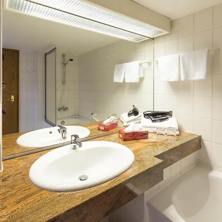 Altdeutsche Weinstuben Hotel 3*